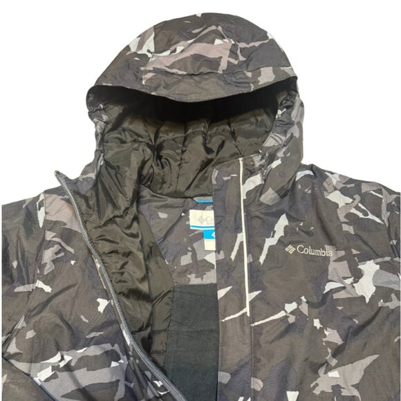Columbia Boys Large Hooded Camo Winter Jacket • Waterproof Insulated Coat - Picture 3 of 3